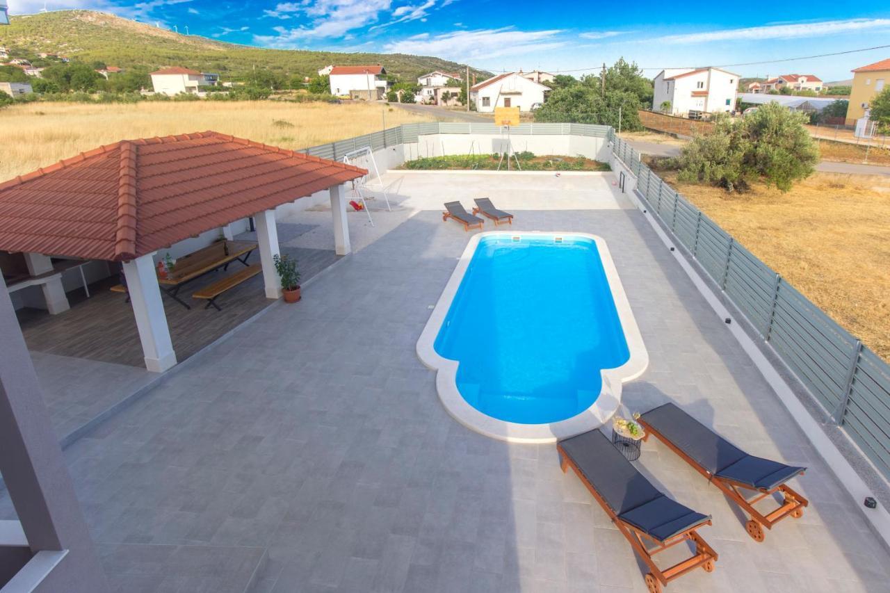 Villa San Dograde Buitenkant foto